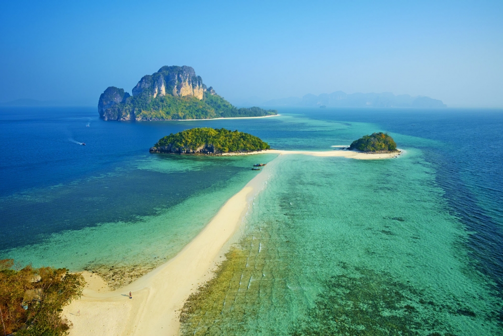   Какой полуостров не относится к территории Таиланда?