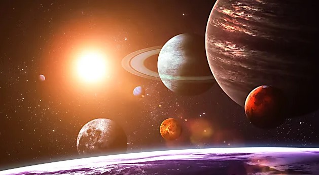 Какая планета Солнечной системы имеет 27 спутников?