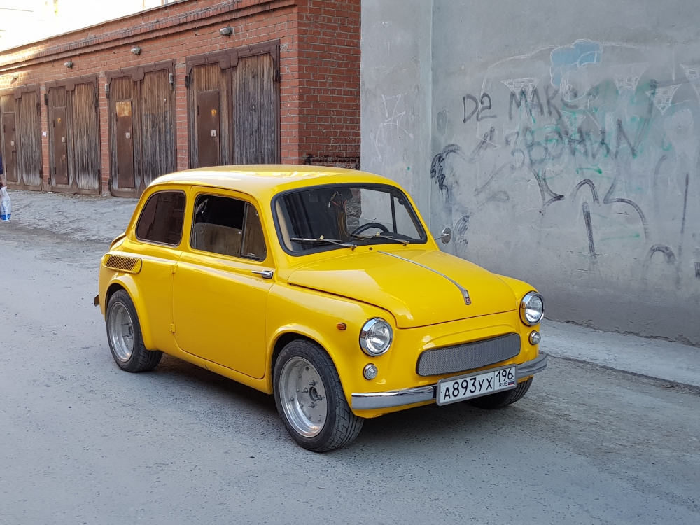 «Горбатый» «Запорожец» ЗАЗ-965 в начале шестидесятых был одним из самых дешевых советских автомобилей. Помните его цену?