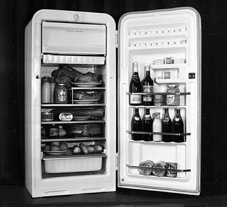 Какой советский холодильник можно было закрыть на ключ?