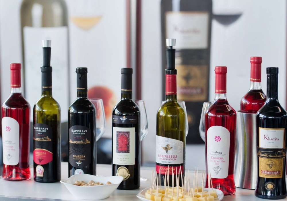 Как называют лучшие вина, которые вырабатываются в определённых районах и очень долго сохраняют вкус и аромат?