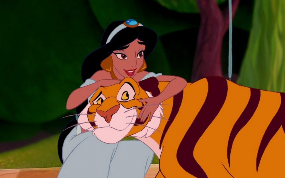 Как зовут тигра, друга героини мультфильма «Аладдин», принцессы Жасмин?