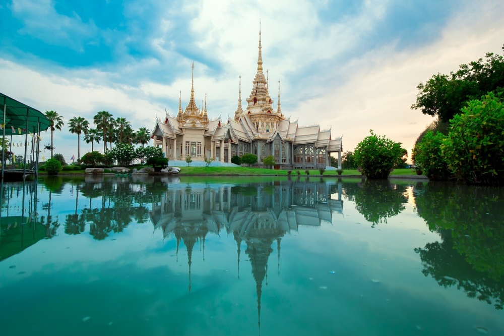 Какой из туристических курортов не относится к Таиланду?