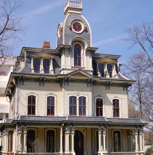 Архитектурный стиль, приходящийся на период 1762—1840 гг., в России (как и в Германии) традиционно называют: