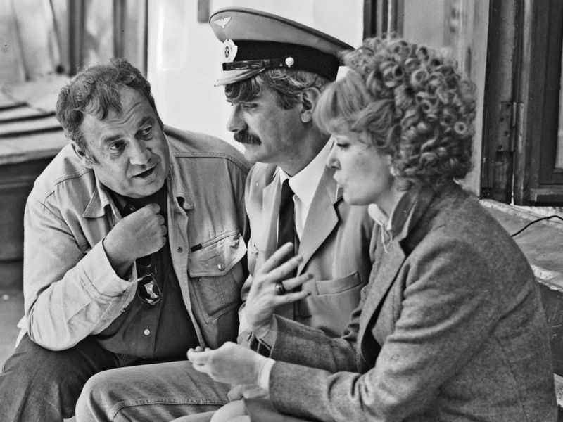 Кто исполнил песню в фильме?