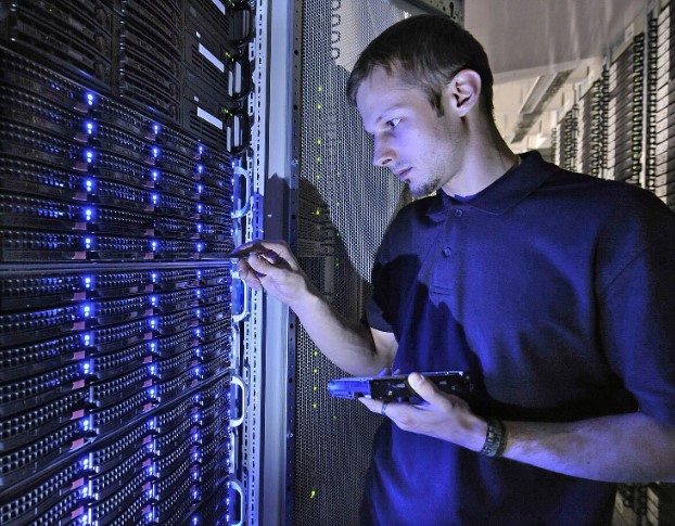 Класс имитационных моделей, в котором предметная область описывается совокупностью динамических связей, отражающих развитие процесса времени в форме конечно-разностных уравнений и рекуррентных соотношений, – это класс