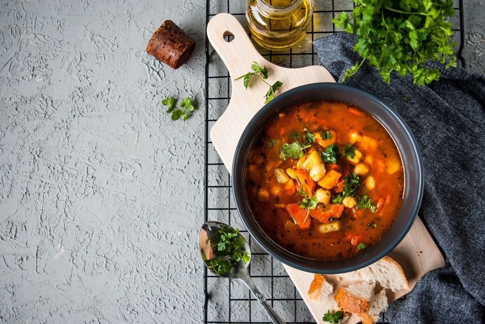 Из чего готовится греческий суп «ревифья»?