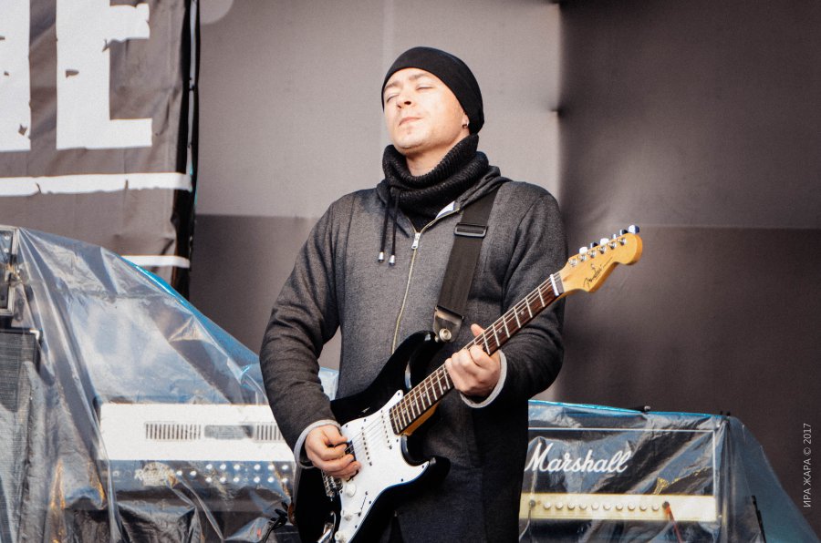 Как называется песня?