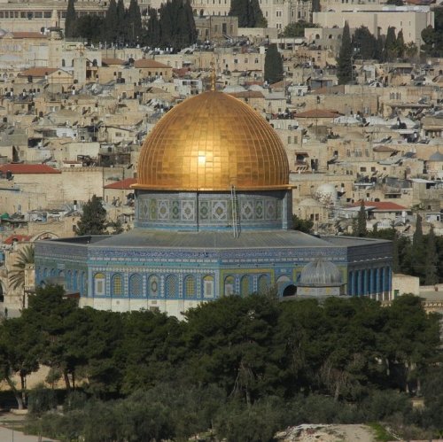 Это государство - единственная на 2020 год страна в мире, где женщины призываются на военную службу.