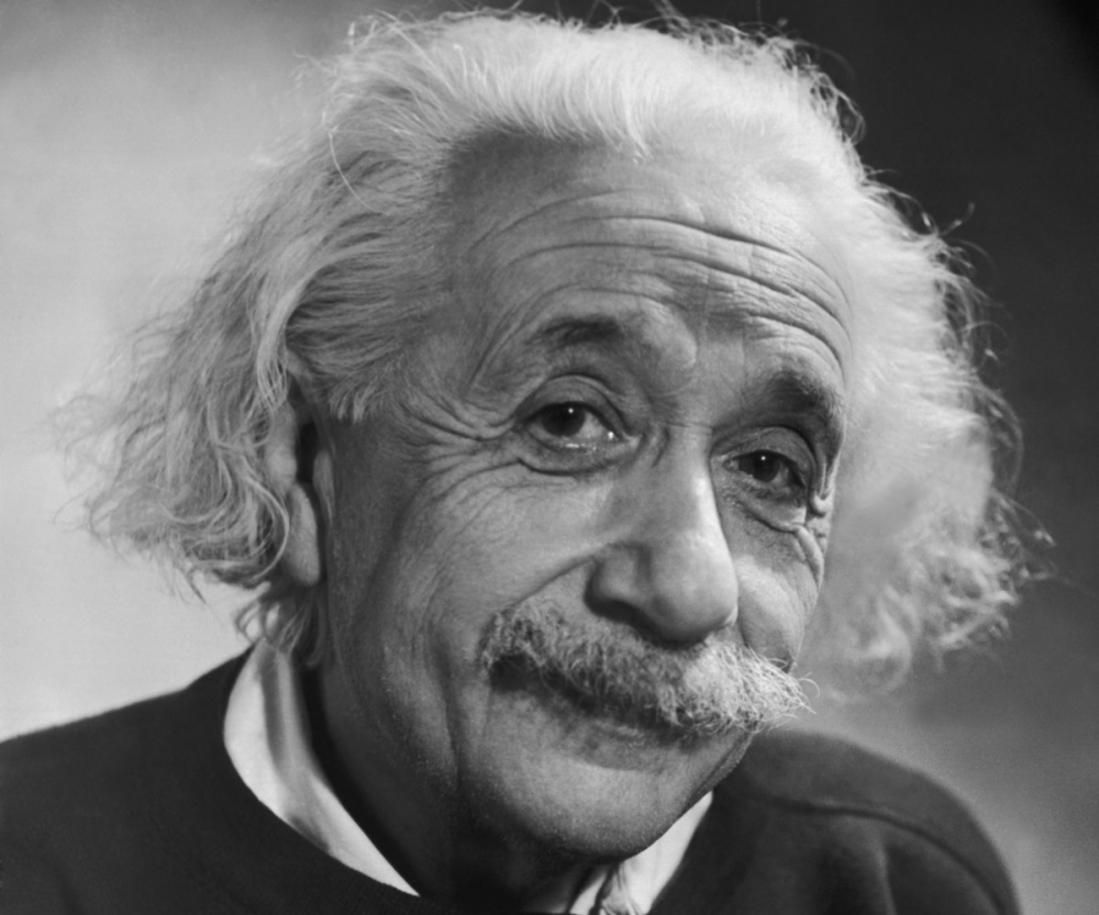 Альберт Эйнштейн, ставший величайшим учёным человечества, родился в небогатой еврейской семье в городе