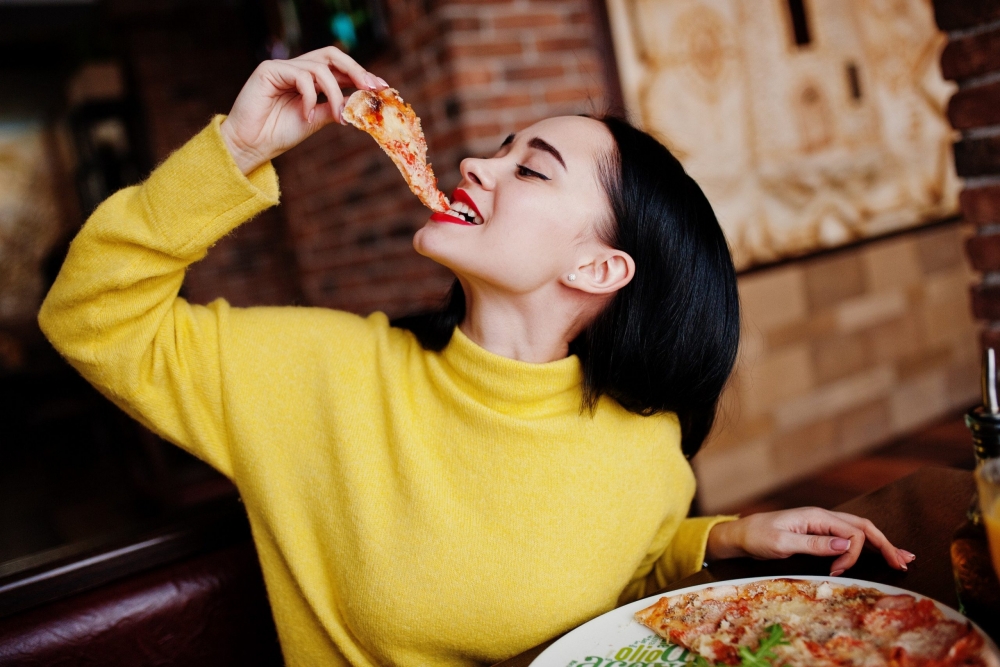 Сколько порций пиццы съедается в мире каждый день?
