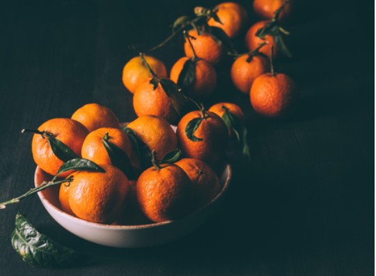 Под Новый год кажется, будто мандарины растут везде и в любых количествах. Но где родина этого фрукта?