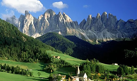 Тебе предложили поехать в отпуск на Апеннины. В какую страну нужно приобрести билет?