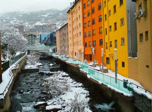 Как пишется название столицы Андорры?