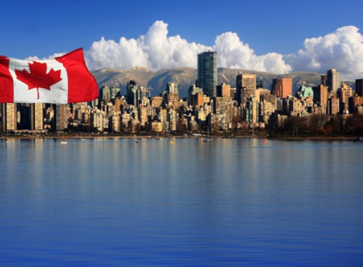 Какой язык кроме английского является официальным в Канаде?