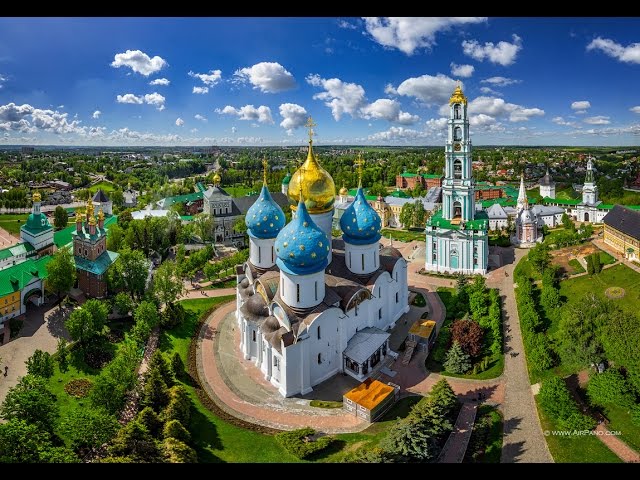 На Всемирной выставке в Париже в 1900 году была награждена бронзовой медалью владелица мастерской М.А. Мамонтова за матрешку. В каком городе изготавливают матрешек?