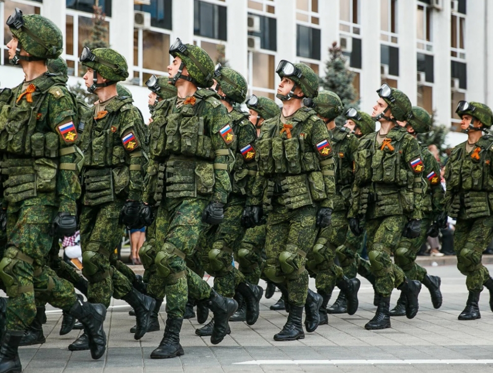 Какого из этих званий нет в современной российской армии?