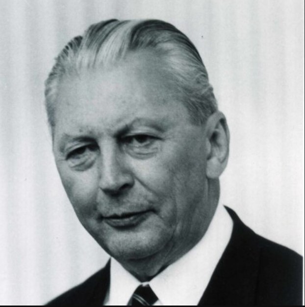 Курт Георг Кизингер (1904—1988) — это один из ...