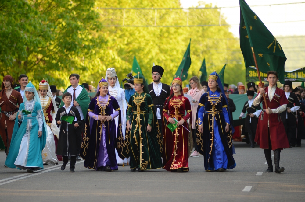 Какой город является столицей Республики Адыгея?