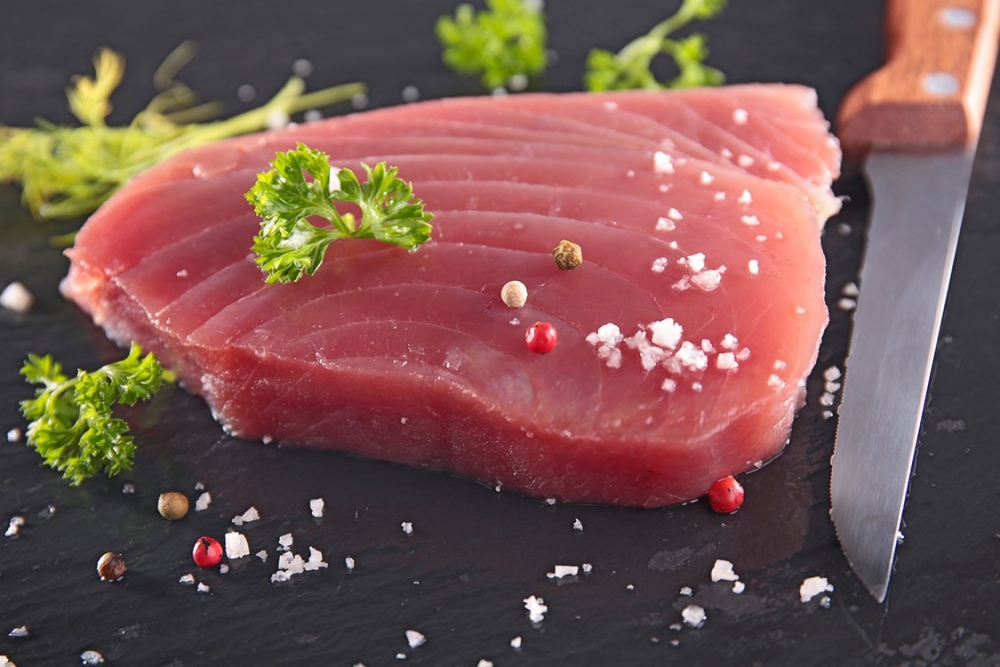 Сколько времени можно хранить свежего тунца в холодильнике?