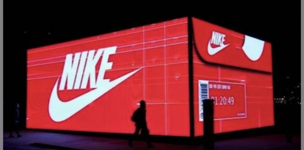 Как Компания Nike решила проблему с воровством кроссовок на фабрике? 