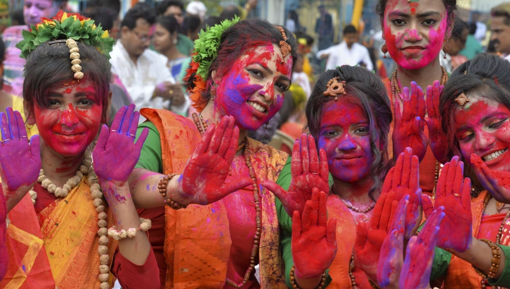 Какая из перечисленных дат признана в Индии официальным национальным праздником?