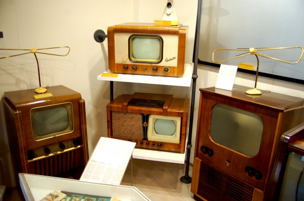 Какого размера был экран самого первого советского телевизора?