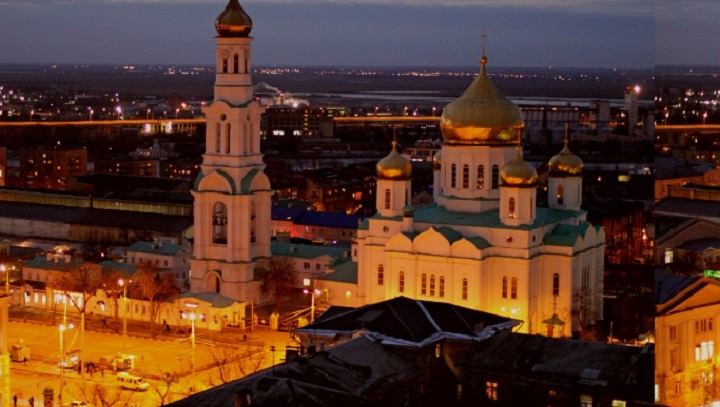 Финифть – дивная по красоте роспись по эмали. В технике финифти изготовляли нагрудные иконки, образки, позднее – женские украшения с цветочной росписью, миниатюрные портреты и пейзажи на крохотных шкатулках. В каком городе существует этот промысел?