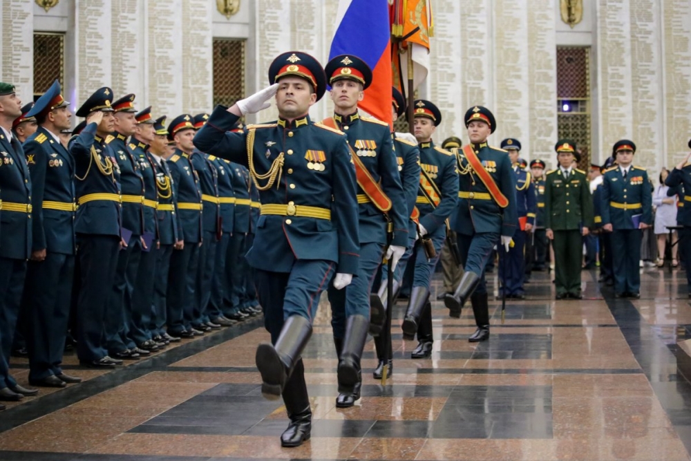 Что подразумевается под задачами Вооружённых Сил, связанными с национальными интересами России: