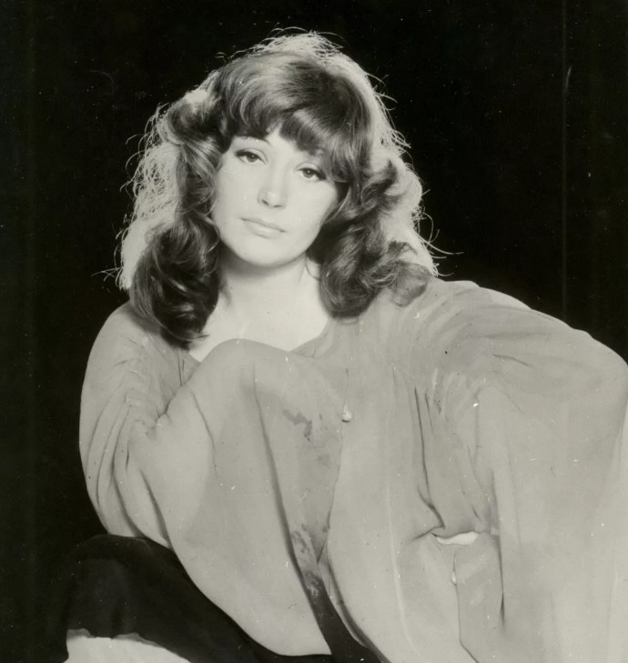 Отчество Аллы Пугачёвой — ...