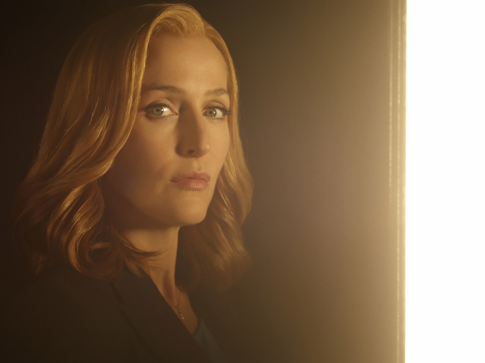 Какая актриса играла агента Скалли в сериале «Секретные материалы»?