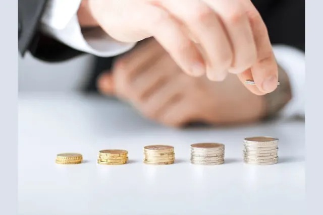 Знаете, как называется пополнение вклада, когда проценты по нему автоматически причисляются к основной сумме депозита?