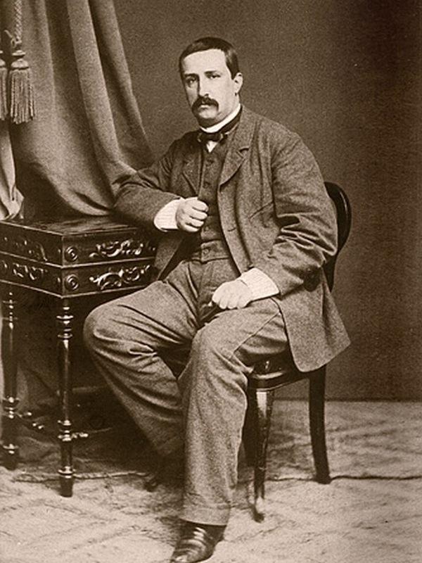 Этот композитор был физиком и лириком, два в одном: он стал писать музыку с 9 лет, всерьез увлекся химией, внес серьезный вклад в развитие этой науки.