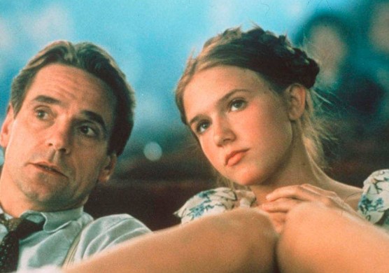 «И жить торопится, и чувствовать спешит» — кто и для какого романа использовал слова князя Вяземского?