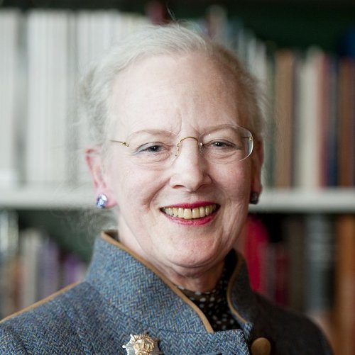 Правящей королевой какой страны на 2019 год являлась Маргрете II (Маргрете Александрина Торхильдур Ингрид)?