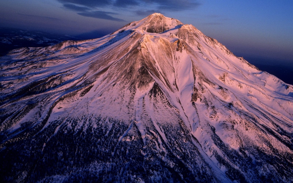 Какова высота самого высокого вулкана в мире?