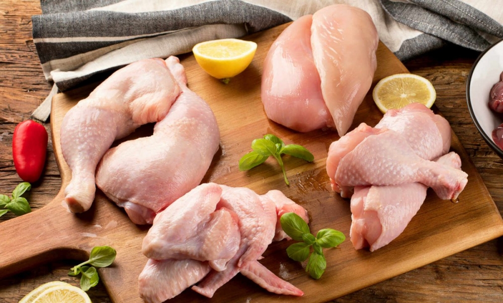 Укажите условия хранения натуральных полуфабрикатов из мяса птицы