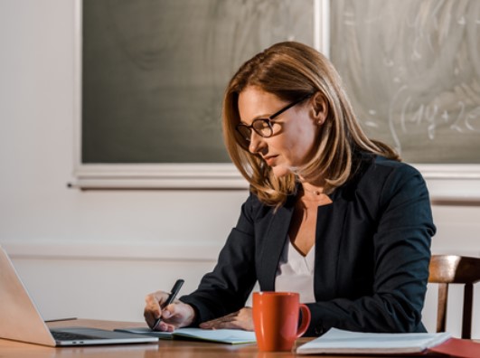 Какое слово написано правильно?