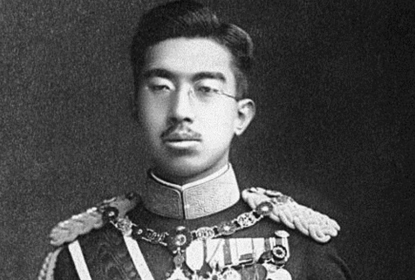 Какой японский император правил с конца 1926 и до 1989 года?