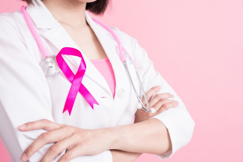 По каким признакам можно определить рак молочной железы?