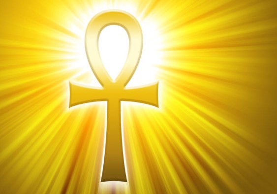 Знаете ли вы, что древнеегипетские украшения служили одновременно и украшениями, и амулетами? А что символизировал древнеегипетский «анх» — крест с петлей наверху?