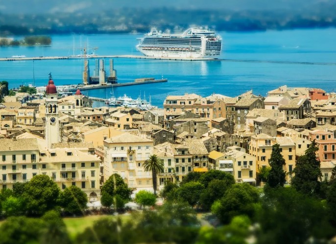  Керкира — это другое название греческого острова ...