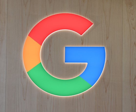 Как называлась социальная сеть компании Google?