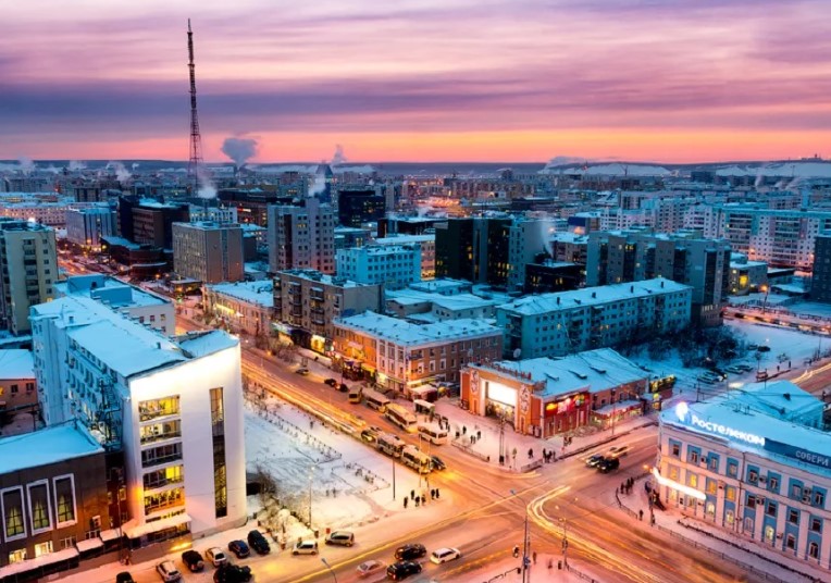 Сколько полос на флаге Якутска?