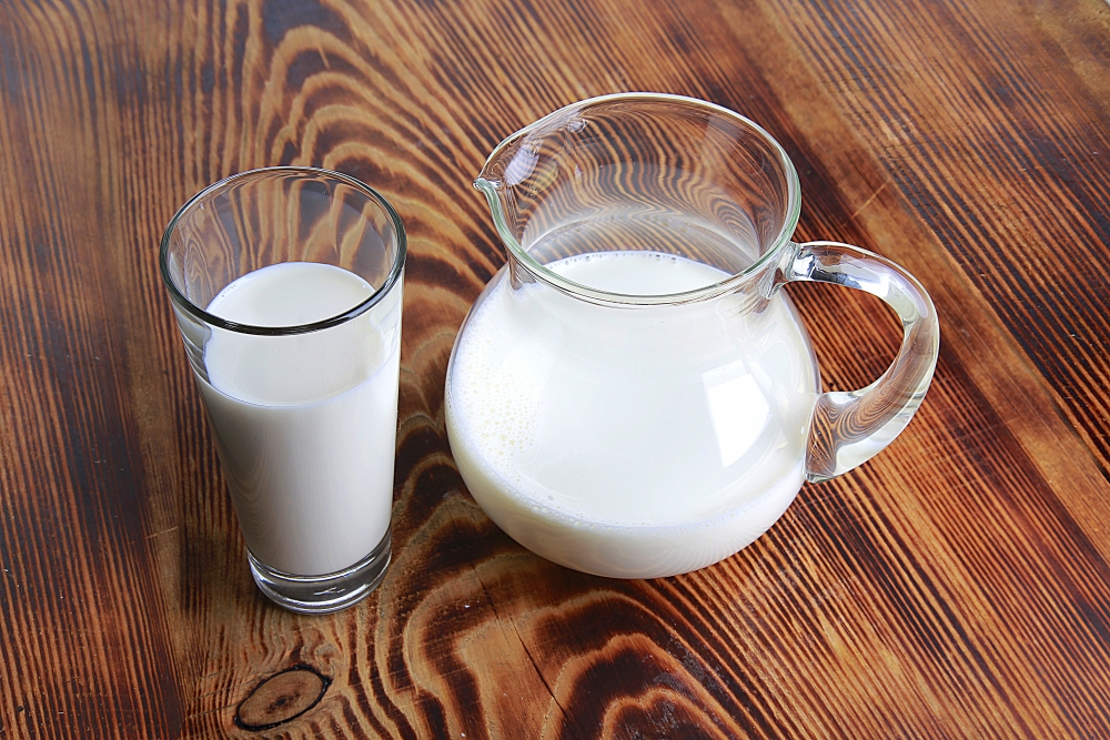 Чем обусловлена пищевая ценность цельного молока?