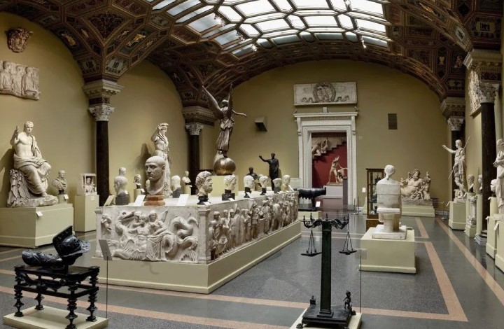 В каком музее Германии хранятся швабра Сталина, радио с «Титаника» и усы Адольфа Гитлера?