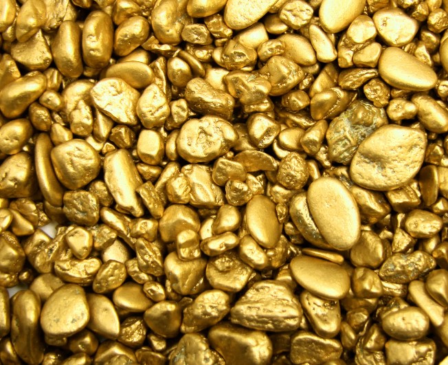 Каким волшебным свойством обладали золотые яблоки гесперид в одном из мифов Древней Греции?