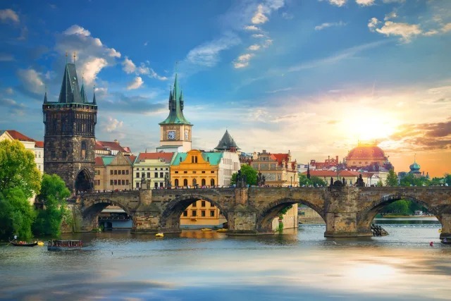 На какой реке стоит город Прага?
