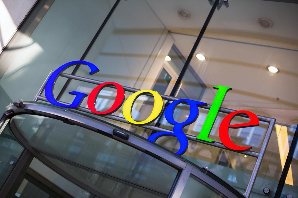 По информации Google, в индексе Google Search представлены сотни миллиардов веб-страниц, вес которых превышает
