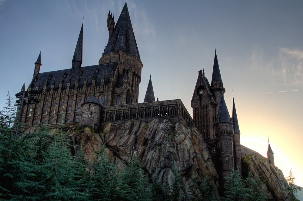 В каком замке снимали фильм про Гарри Поттера?